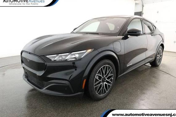 FORD MUSTANG MACH-E 2025 3FMTK3SU0SMA29020 image